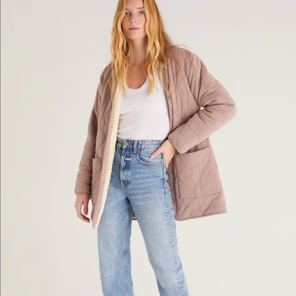 RANA QUILTED REVERSIBLE SHERPA JACKET